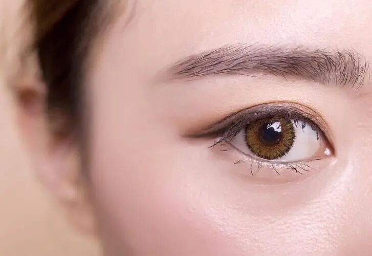 眼综合美容手术大概需要多少钱？